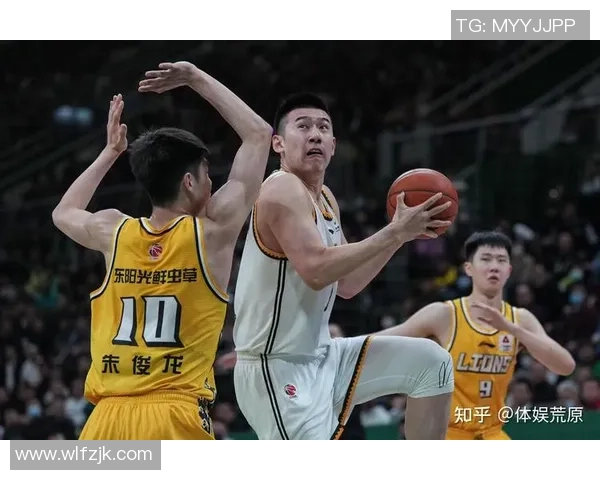 南京篮球队在总决赛积分榜中以57分稳居第一名展现强劲实力